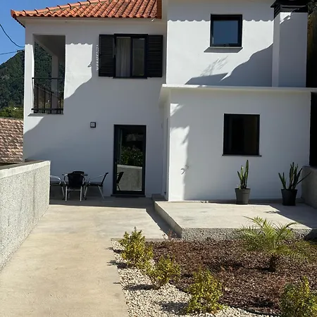 - A Casa Da Avo Dom wakacyjny São Vicente