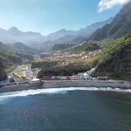 - A Casa Da Avo * Sao Vicente (Madeira)