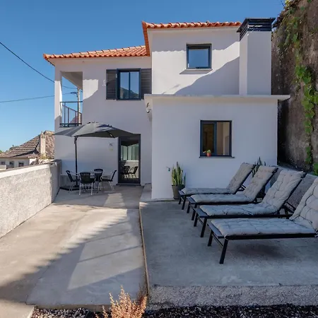 - A Casa Da Avo Sao Vicente (Madeira)